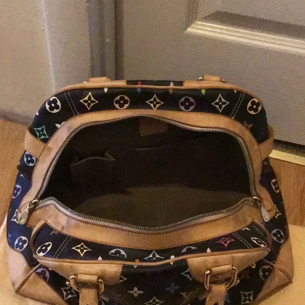🌟Louis Vuitton🌟black multi Murakami Claudia AS4088